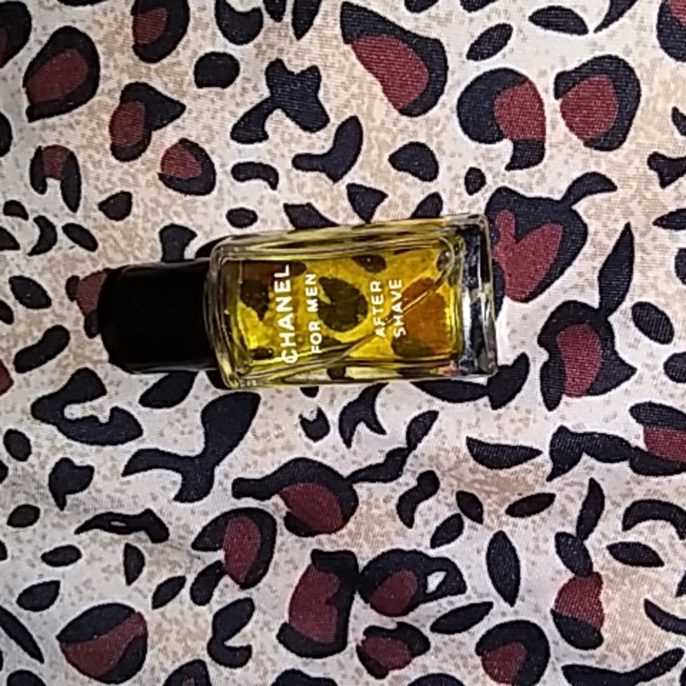 CHANEL perfume